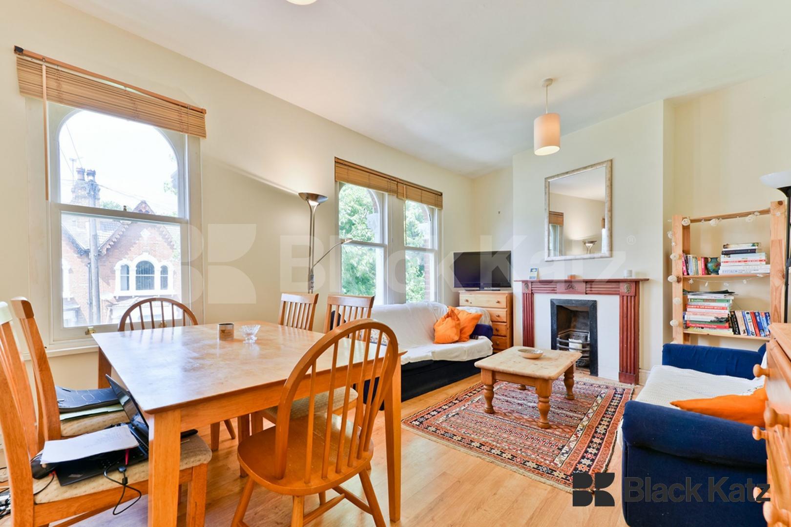 Split Level Apartment in Period House  Summerley Street, Earlsfield